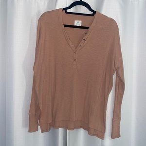 Ripped Aerie long sleeve, peach/ orange colored, size XS